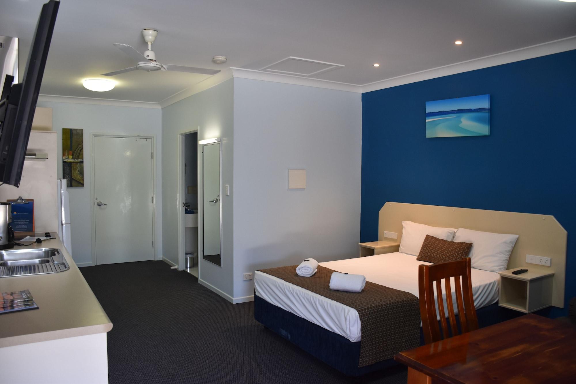 Bluewater Harbour Motel ボーエン エクステリア 写真