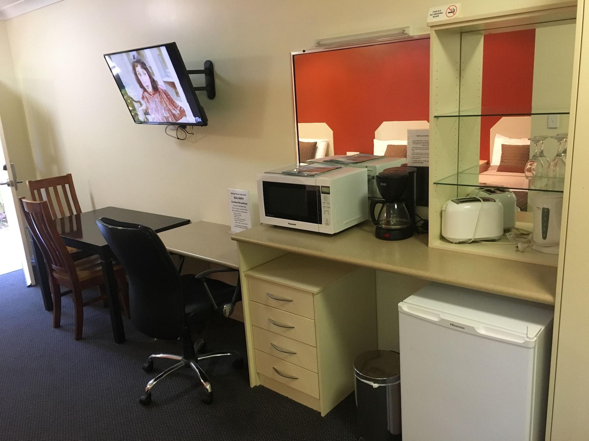 Bluewater Harbour Motel ボーエン エクステリア 写真