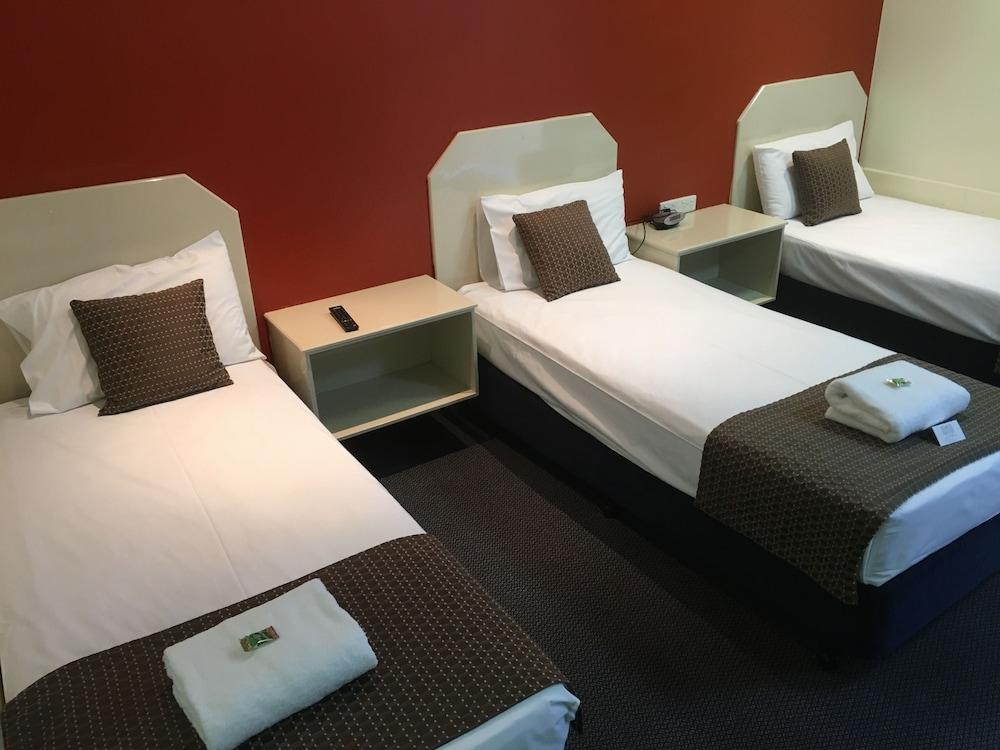 Bluewater Harbour Motel ボーエン エクステリア 写真